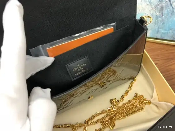 Affordable VUITTON FÉLICIE LOUIS POCHETTE 0620